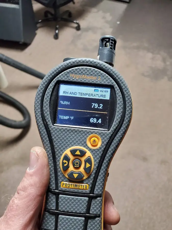 Moisture meter humidity assessment for Fire & Smoke Damage Restoration in Hazel Crest